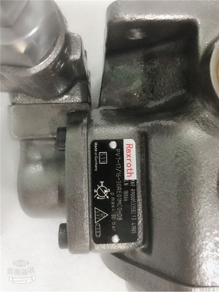 Rexroth PV7-1X/63-71 RE07 MC0-16 Oil Pump Piston Pump PV7-1X PV7-17 Series Pump PV7-1A